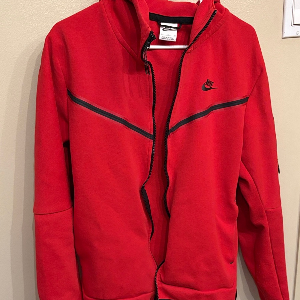 Nike Red Full-Zip Performance Jacket with Black Accents Size Large